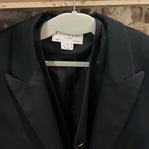 Dior women’s Elegant Black Tuxedo Jacket
